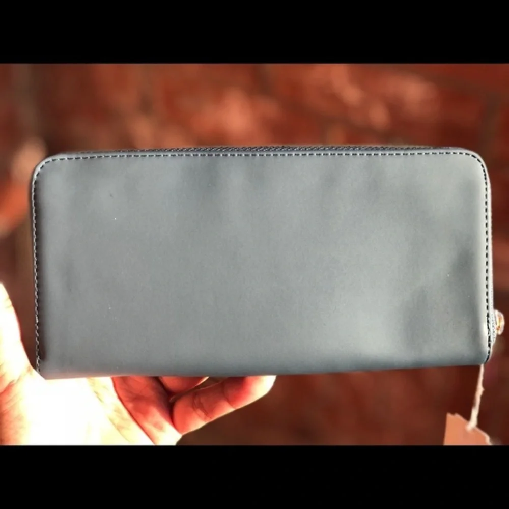 Beautiful wallet in blue color multi leaf print
